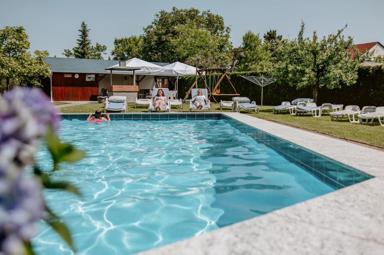 Kék Vendégház Family Resort Gyenesdiás Exterior foto